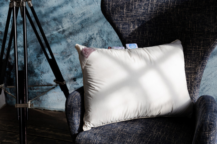 Подушка с бортиком GERMAN GRASS QUEEN DOWN GRASS 60х80 средняя