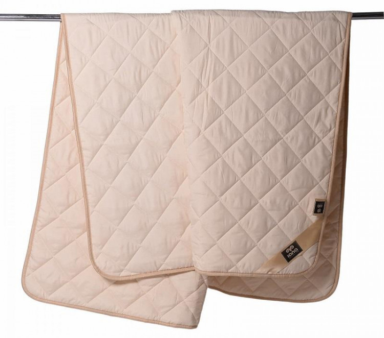 Одеяло стеганое из верблюжьей шерсти в микрофибре BELPOL ВЕРБЛЮЖЬЯ ШЕРСТЬ 200х220 всесезонное