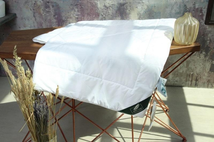 Одеяло стеганое из хлопка ANNA FLAUM BAUMWOLLE KOLLEKTION 140х205 легкое