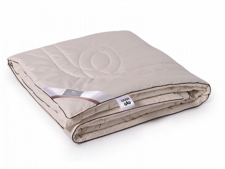 Одеяло стеганое из верблюжьей шерсти в сатине BELPOL ВЕРБЛЮЖЬЯ ШЕРСТЬ 172х205 всесезонное