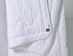 Одеяло стеганое из искусственного лебяжьего пуха BELPOL PRETTY 200х220 всесезонное