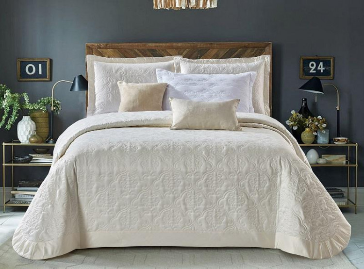 Покрывало с наволочками тонкое атласное CRISTELLE QUEEN VICTORIA QV-14 240х260