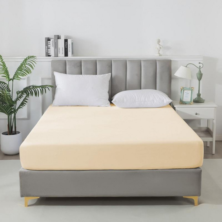 Простыня на резинке сатиновая TANGO Soho светло-бежевая 160х200х30