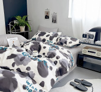 Постельное белье из сатина TANGO пятна 50х70 (2шт) 2-спальное