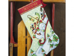 Набор для вышивания DIMENSIONS 70-08853 Сапожок, Снеговики на санках 40 см