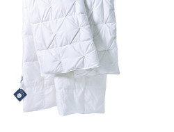 Одеяло кассетное из белого гусиного пуха с дизайнерскими буфами BELPOL ORION 172х205 теплое