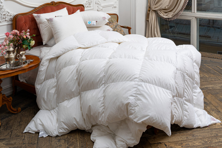 Одеяло кассетное GERMAN GRASS SKY DOWN GRASS 220x240 всесезонное