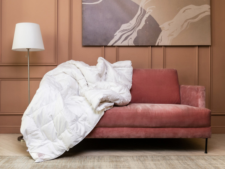 Одеяло кассетное GERMAN GRASS ROYAL DOWN GRASS 240х260 всесезонное Light