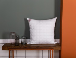 Подушка стеганная GERMAN GRASS PREMIUM FAMILIE NON-ALERGENIC 68х68 регулируемая