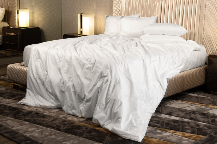 Одеяло стеганое точечно GERMAN GRASS PAISLEY SILK GRASS 200х220 легкое