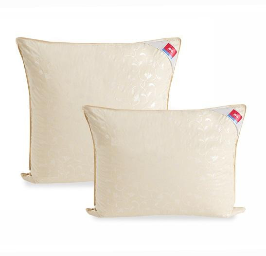 Подушка пуховая Легкие Сны КАМЕЛИЯ шампань 50х68 средняя