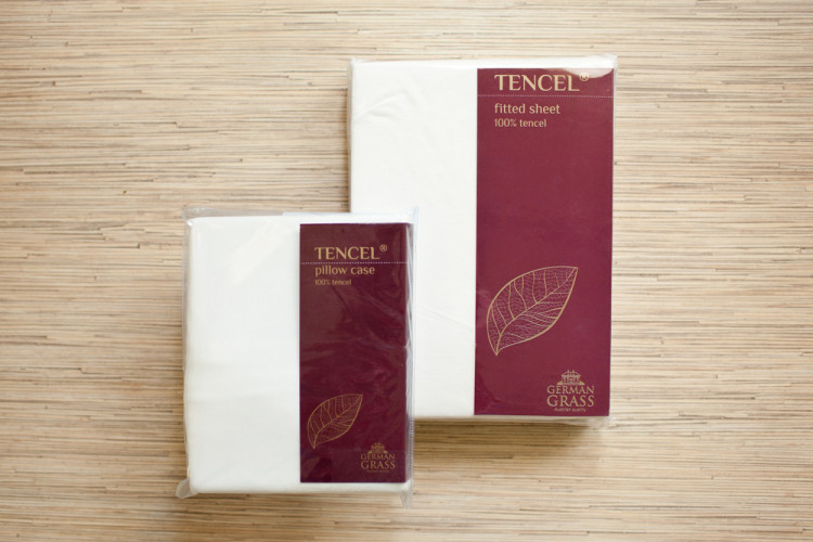 Простыня на резинке из тенсела GERMAN GRASS 200х220